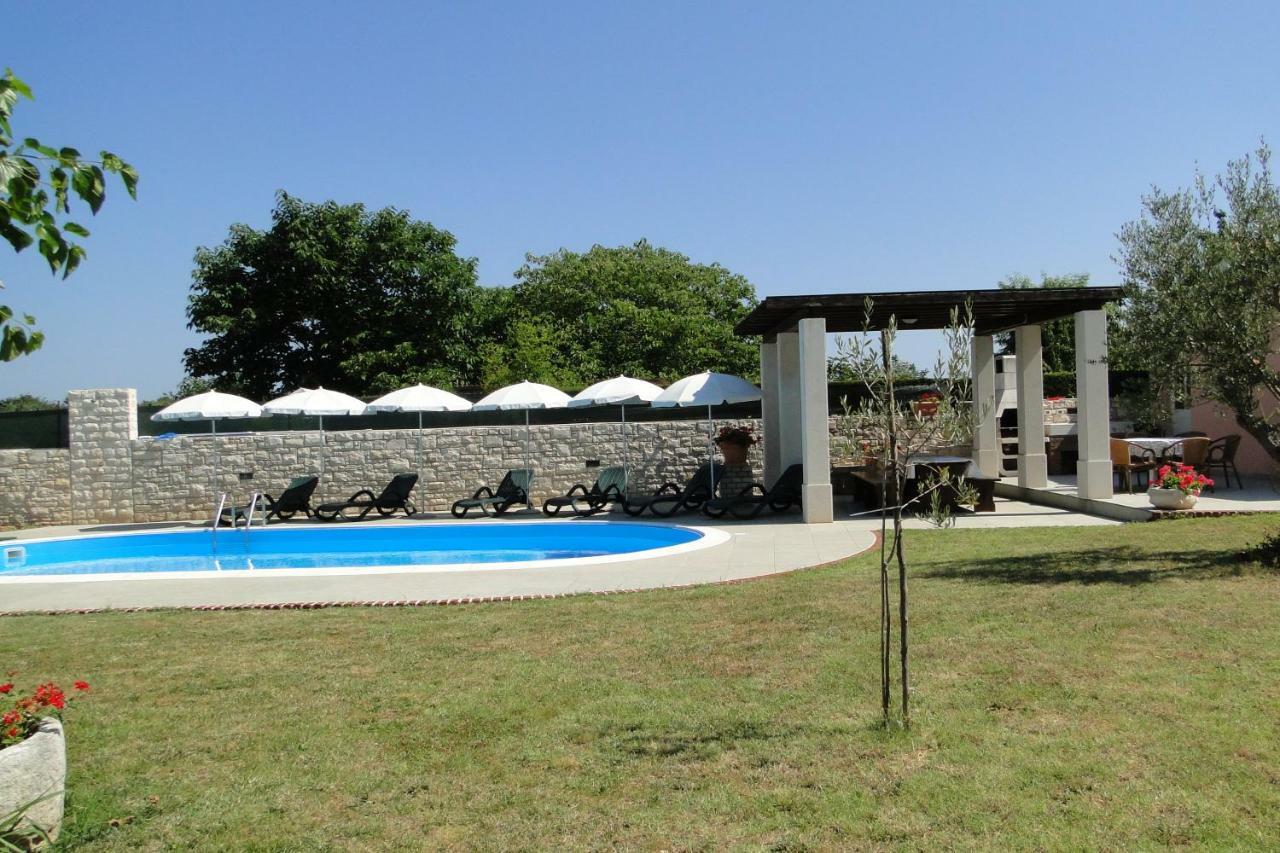 Apartments Villa Maran Umag Exterior foto